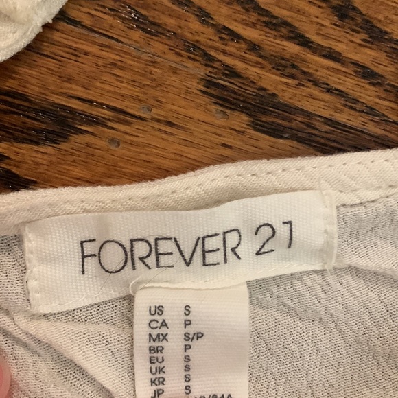 Forever 21 boho white lace detailed tank top - Picture 5 of 5